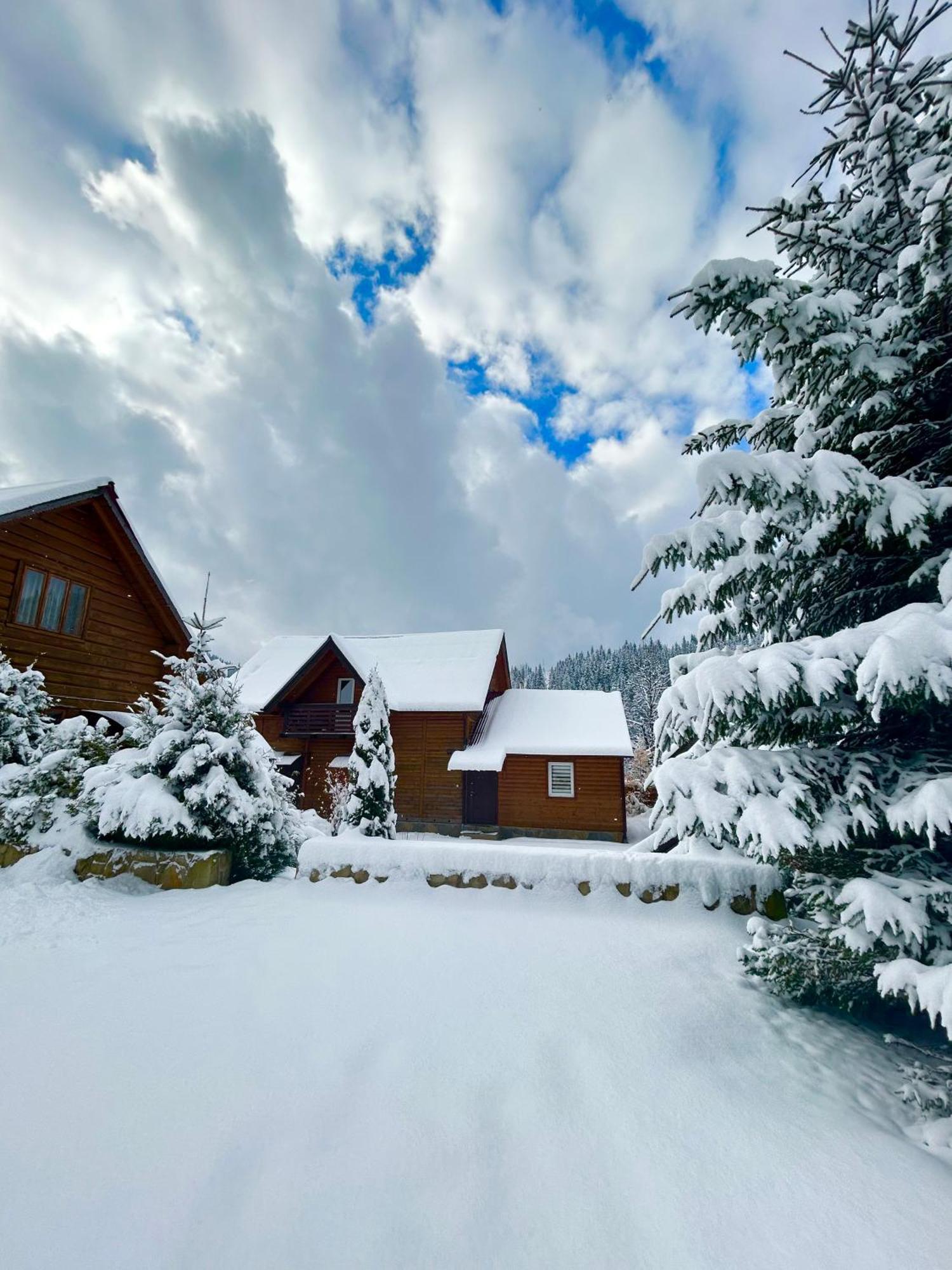 Guest House Kaspiy Bukoveľ Exteriér fotografie