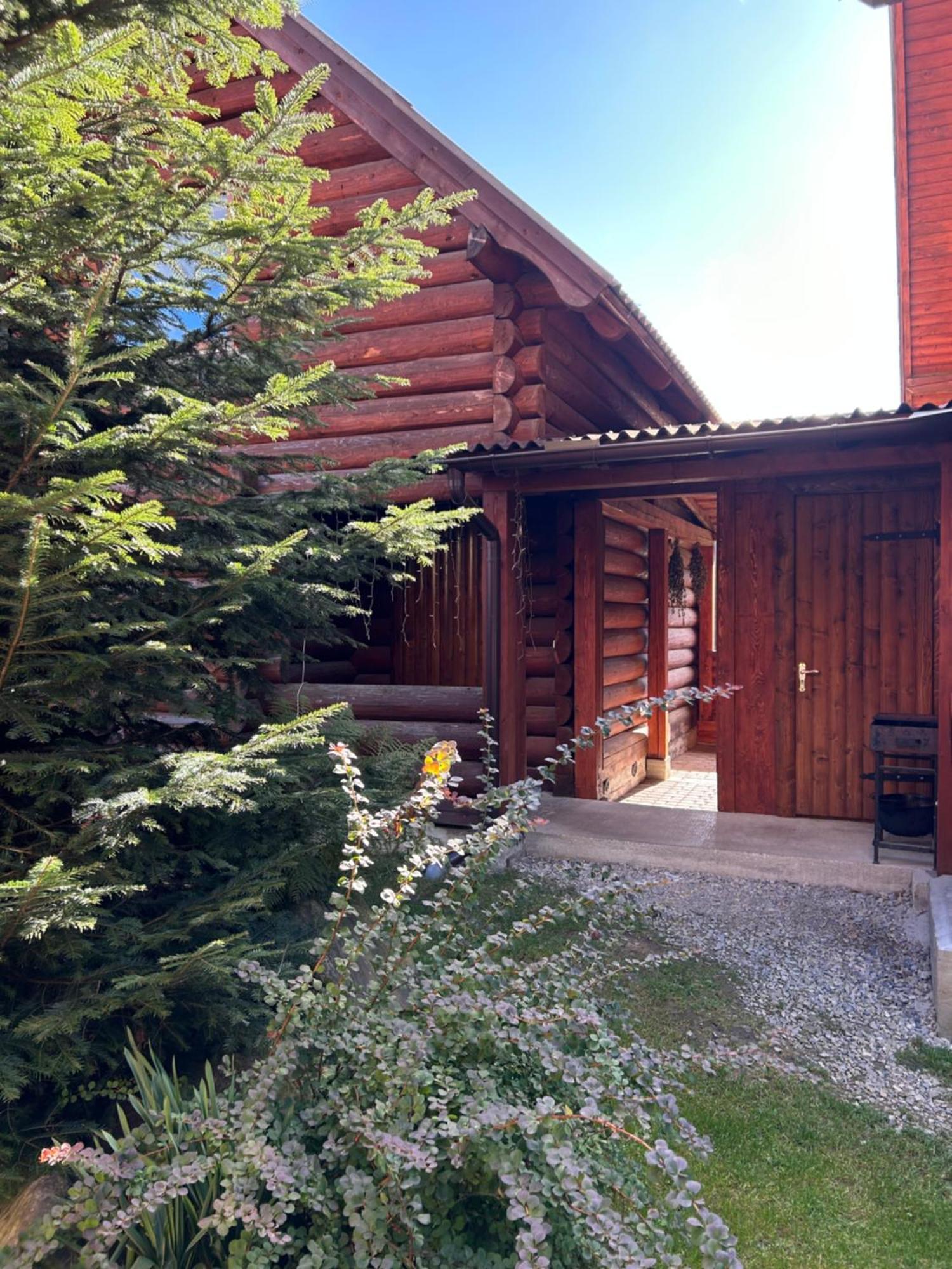 Guest House Kaspiy Bukoveľ Exteriér fotografie