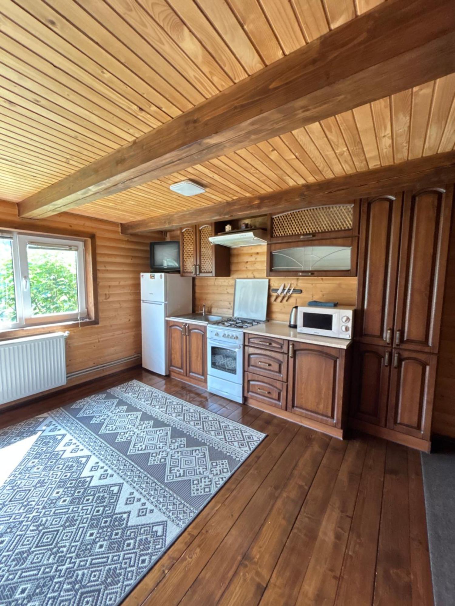 Guest House Kaspiy Bukoveľ Exteriér fotografie